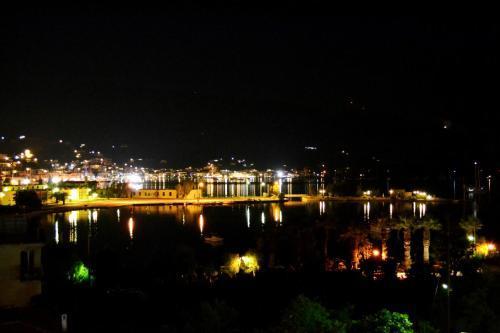 Saga Hotel Poros Town Екстер'єр фото